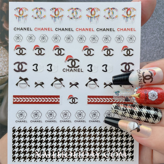 Chanel nail art