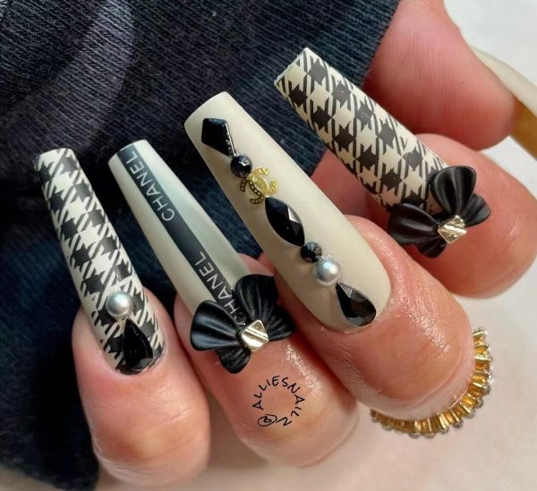 Long coffins nails Louis Vuitton nails corner painted nails black nails