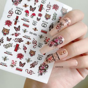 GUCCI NAILS PRODUCTS