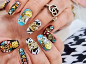 audit Bukken Pech 100+ Different Colours and Designs of Gucci Nail Stickers