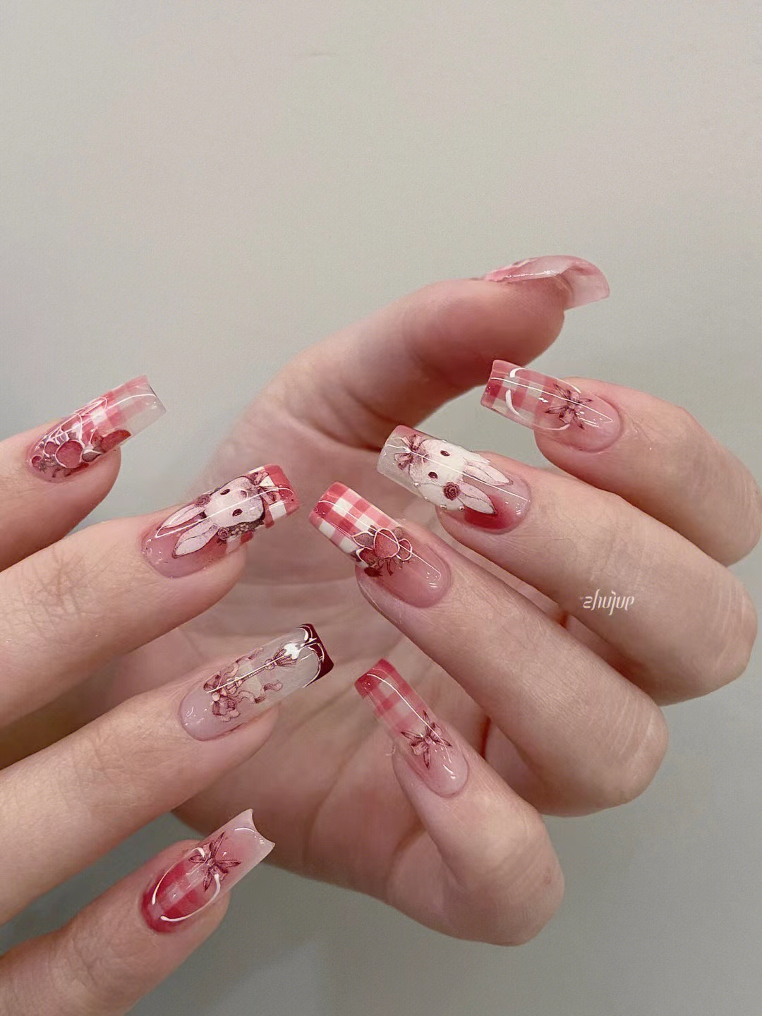 Lolita bunny nail art-1