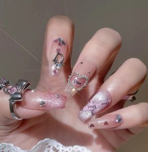 It`s all about nails: Louis Vuitton Nails