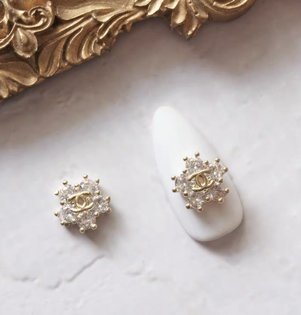 10PCS Pearls Drop Chanel Nail Charms Gold