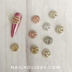 round gucci nail charms