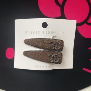 Chanel hair clip