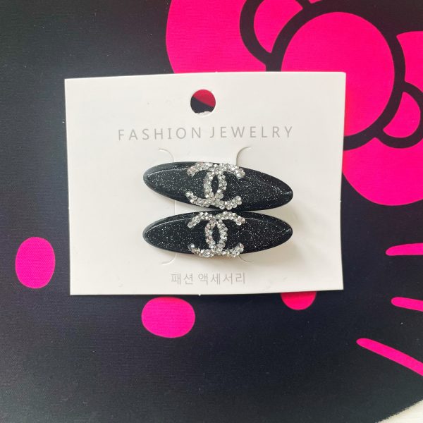 Chanel hair clip