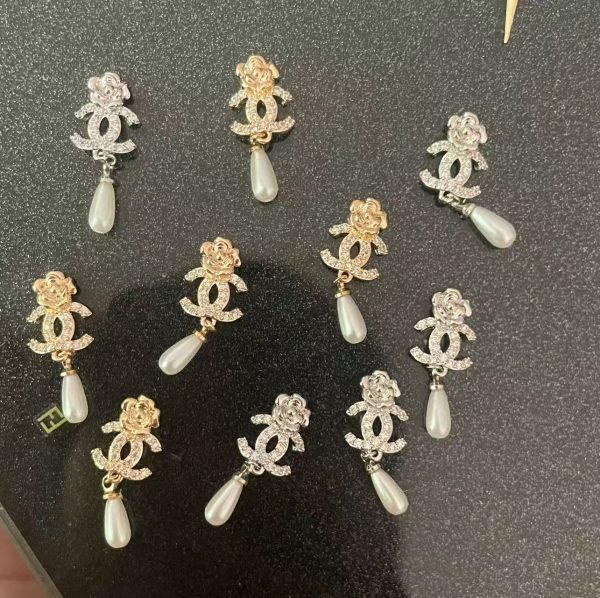 Pearl nail charm Pearl nail charm